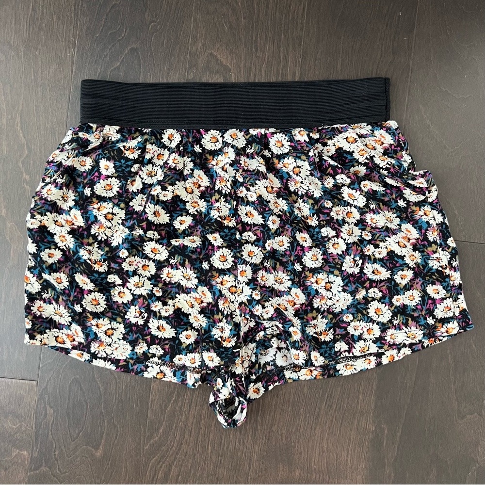 F21 Rayon Floral Short